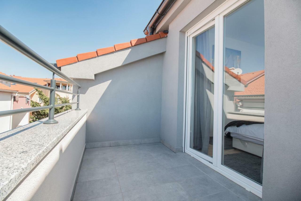 Apartment Hera With Balcony And Free Parking Zadar Buitenkant foto