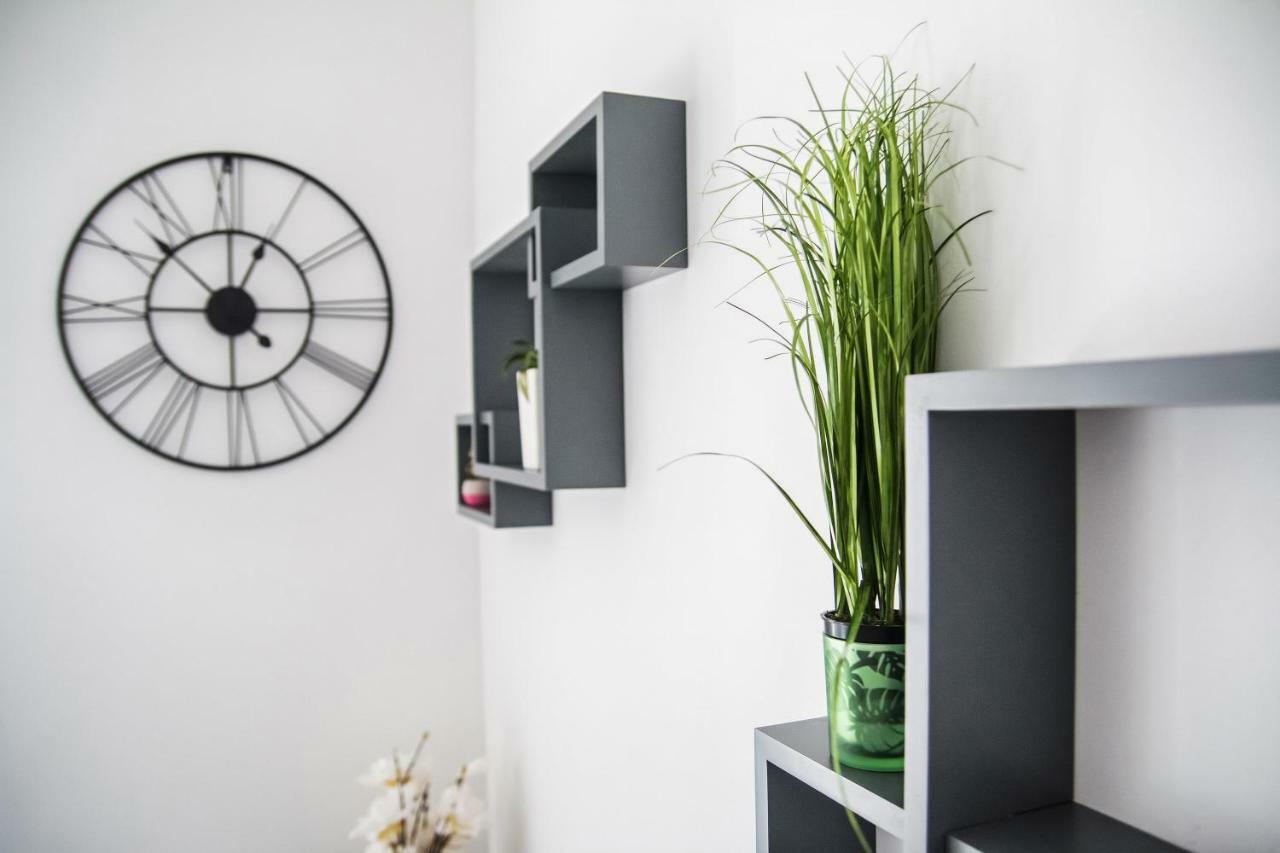 Apartment Hera With Balcony And Free Parking Zadar Buitenkant foto